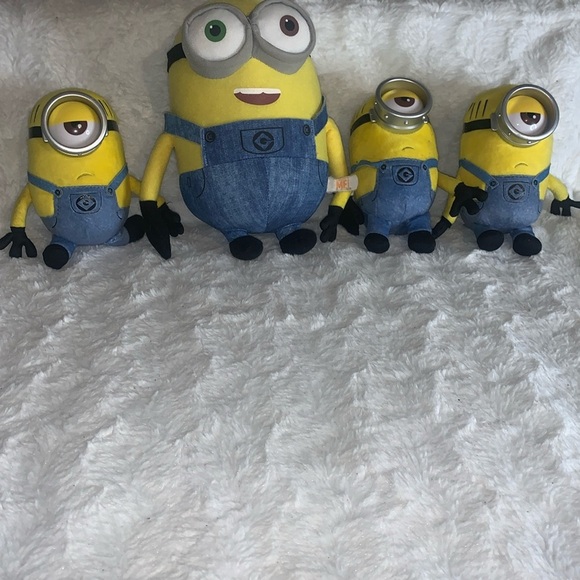Universal Other - Minion Plush Toy Set in Yellow and Blue